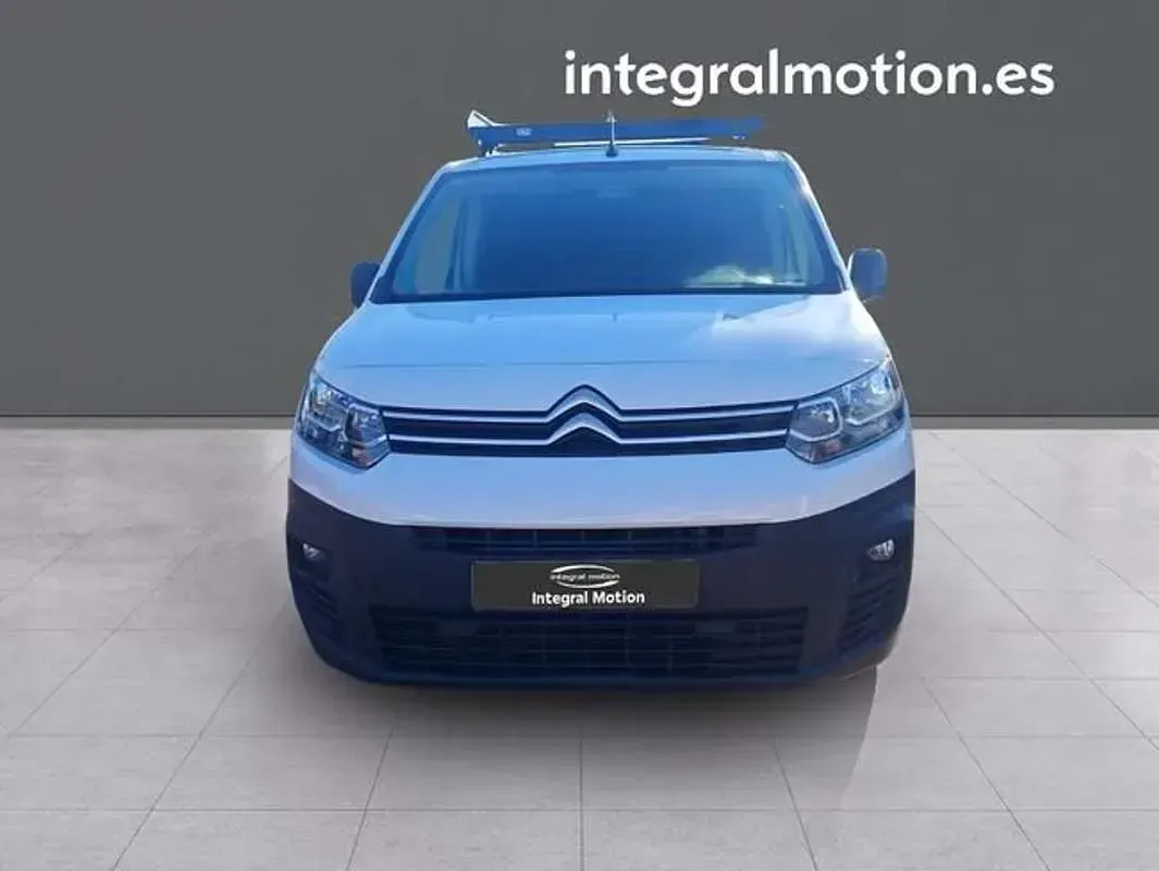 Usado Citroën Berlingo 75 CV (55 kW) 2019 Blanco Monovolumen