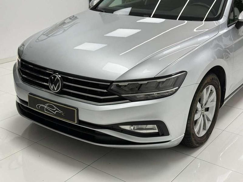 Usado VW Passat Business 122 CV (89 kW) 2020 Gris Berlina