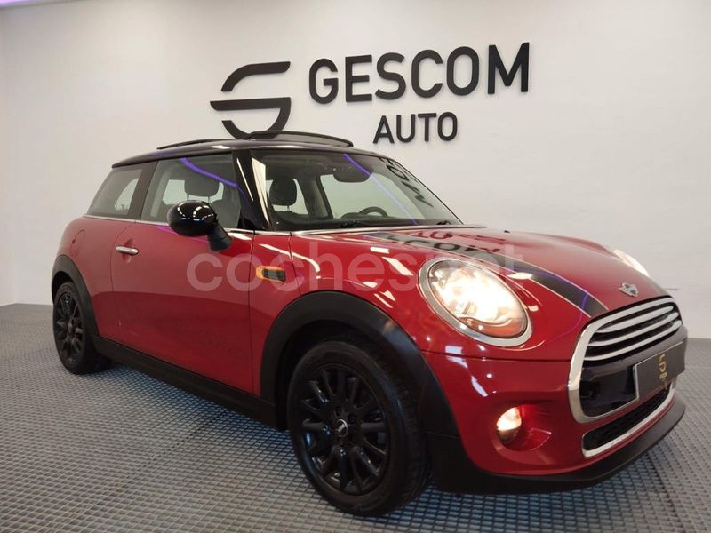 Usado Mini Cooper D 116 CV (85 kW) 2015 Granate Utilitario
