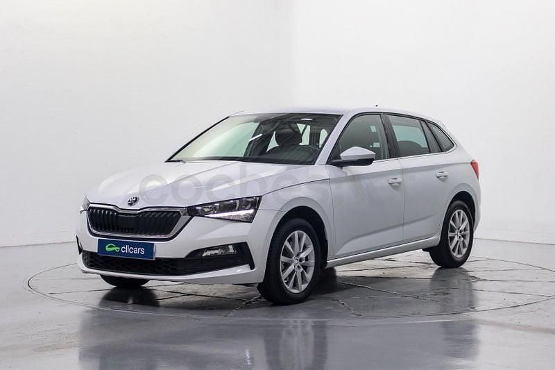 Usado Skoda 110 R Ambition 110 CV (80 kW) 2022 Blanco Berlina