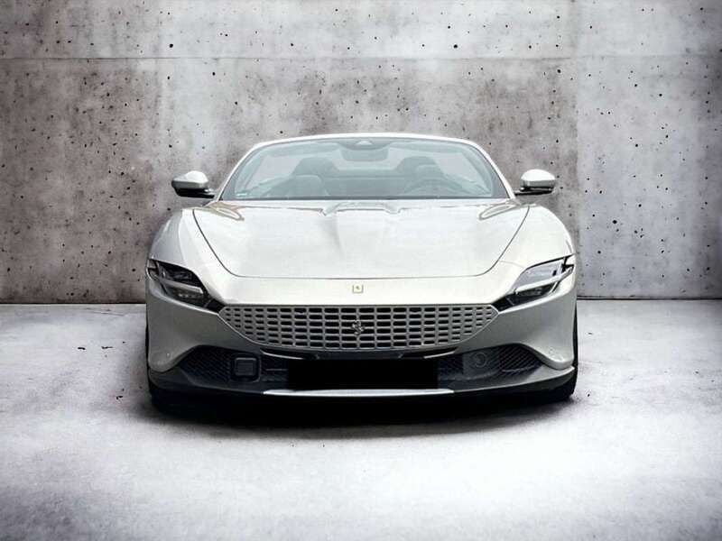 Plateado Usado 2024 Ferrari Roma Coupe | 325.000 € (Un poco caro) - Imagen 1/4