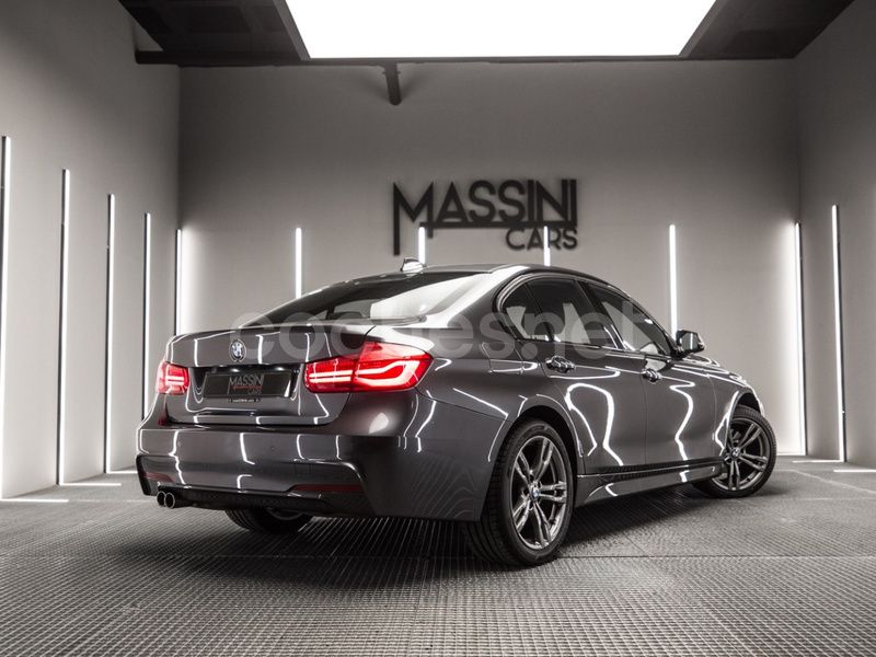 Gris / plata Usado 2016 BMW 330e Performance Berlina | 22.999 € - Imagen 1/4