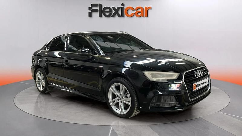 Usado Audi A3 Premium 110 CV (80 kW) 2017 Negro Berlina