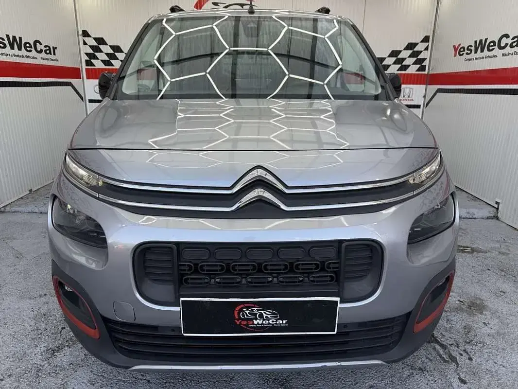 Usado Citroën Berlingo Shine 102 CV (75 kW) 2019 Gris Monovolumen