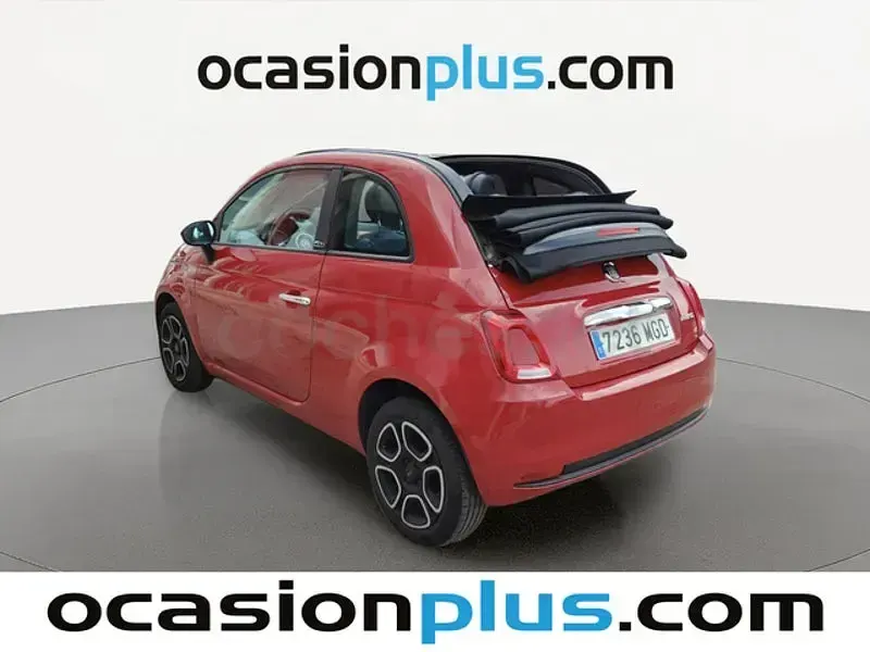 Usado Fiat 500C Club 70 CV (51 kW) 2023 Rojo Descapotable