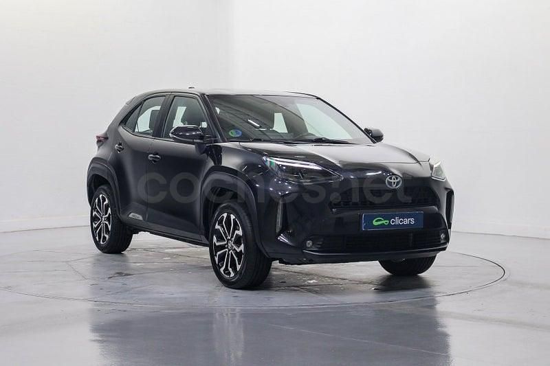 Usado Toyota Yaris Cross Style 116 CV (85 kW) 2022 Negro SUV