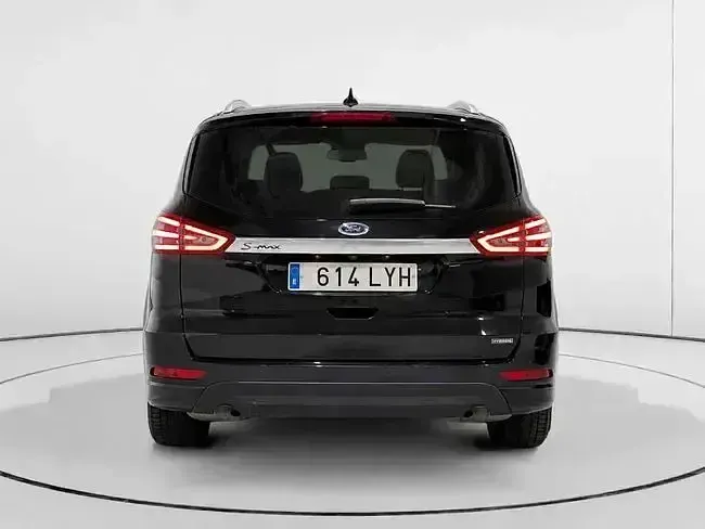 Usado Ford S-MAX Titanium 190 CV (139 kW) 2022 Negro Monovolumen