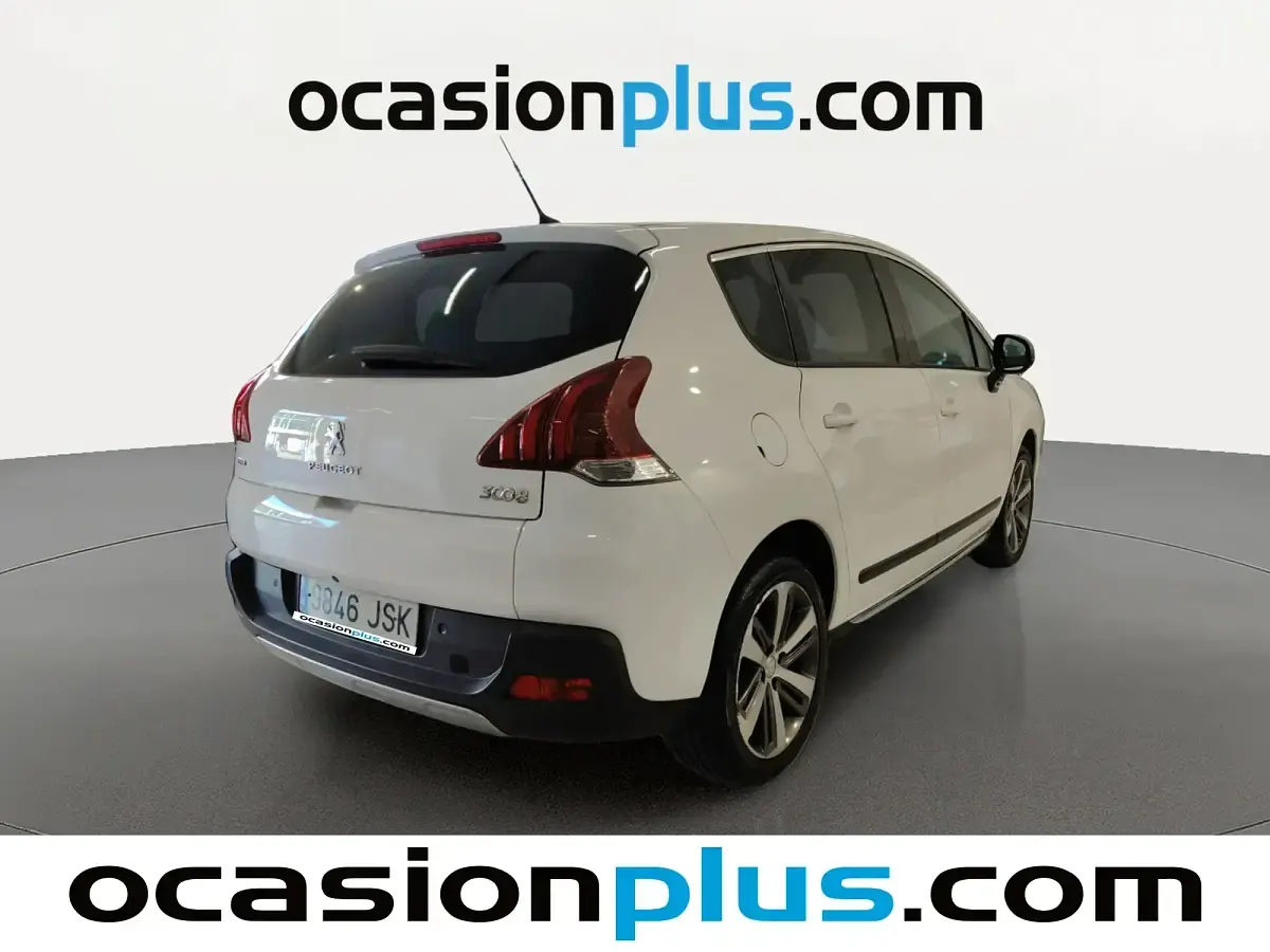 Usado Peugeot 3008 Allure 130 CV (95 kW) 2016 Blanco SUV