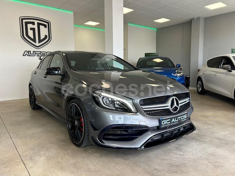 Gris / plata Usado 2017 Mercedes A45 AMG Berlina | 33.490 € (Un poco caro) - Imagen 1/4