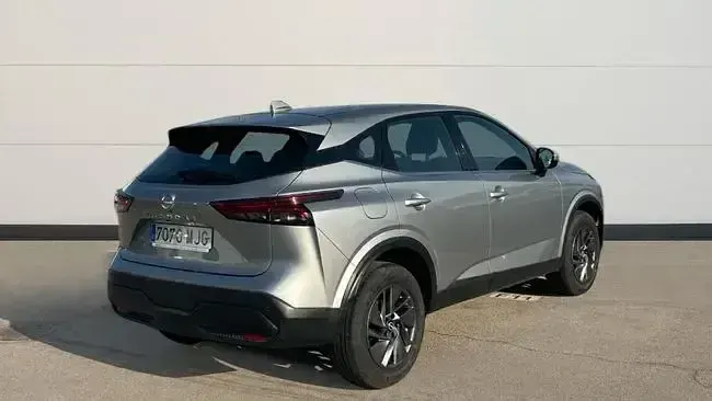 Usado Nissan Qashqai Acenta 158 CV (116 kW) 2023 Gris SUV