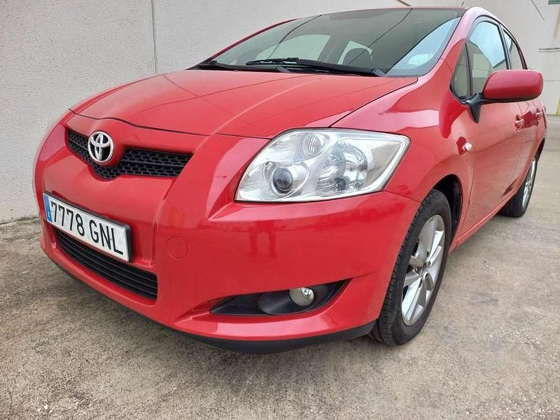 Usado Toyota Auris X-plore 101 CV (74 kW) 2009 Rojo Utilitario