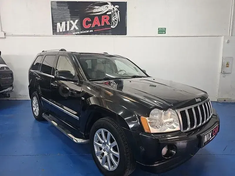 Usado Jeep Grand Cherokee Overland 218 HP (160 kW) 2010 Preto SUV