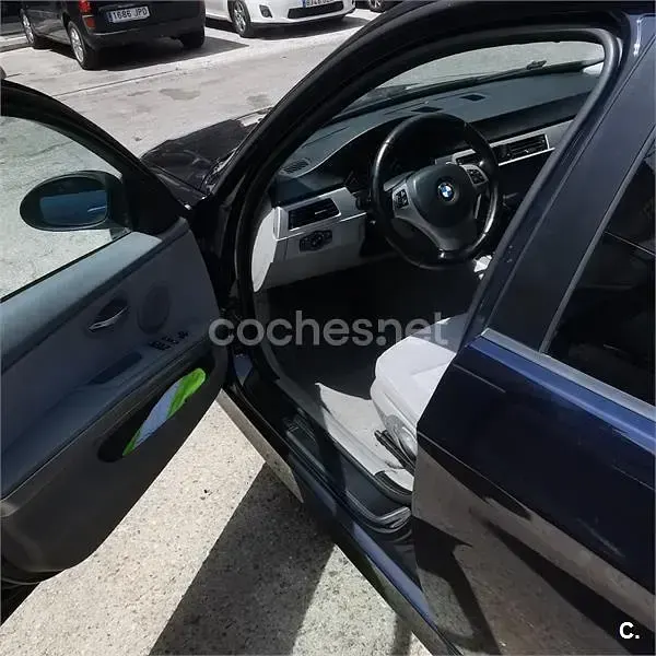 Usado BMW 320 163 CV (119 kW) 2006 Azul Berlina