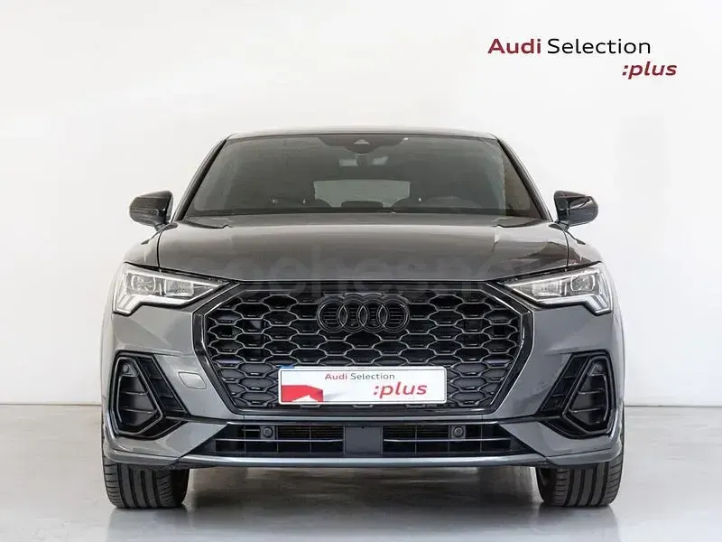 Usado Audi Q3 Sportback Exclusive 150 CV (110 kW) 2025 Gris / plata SUV