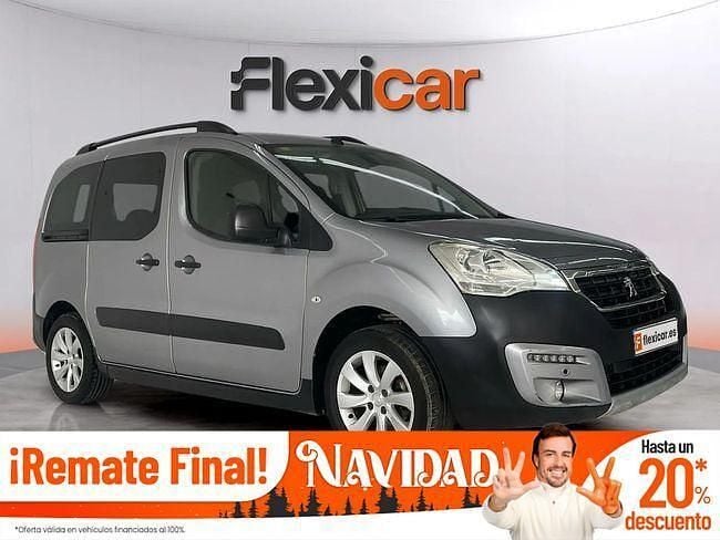 Usado Peugeot Partner Tepee Style 100 CV (73 kW) 2018 Gris / plata Monovolumen