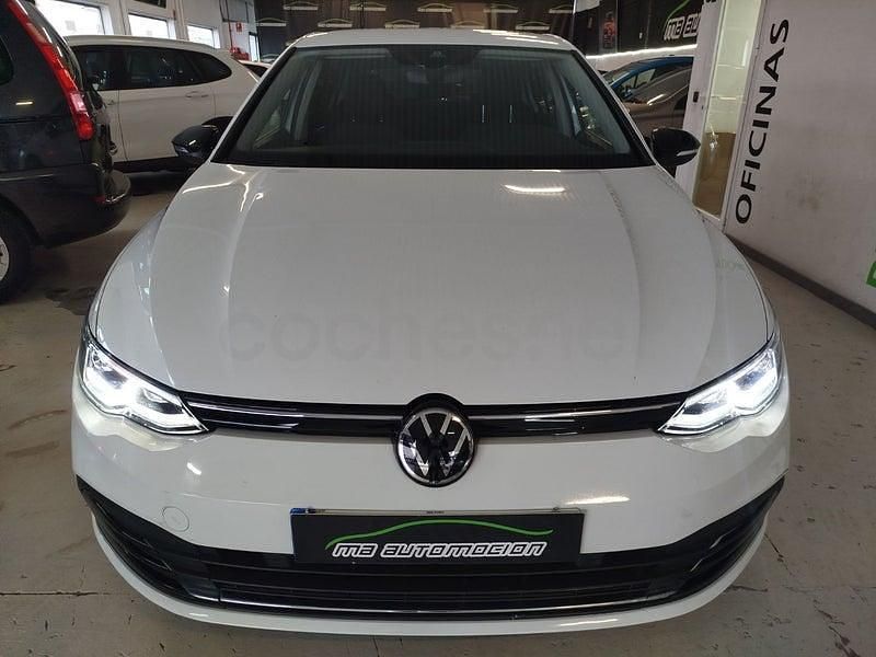 Usado VW Golf VIII Style 150 CV (110 kW) 2020 Blanco Berlina