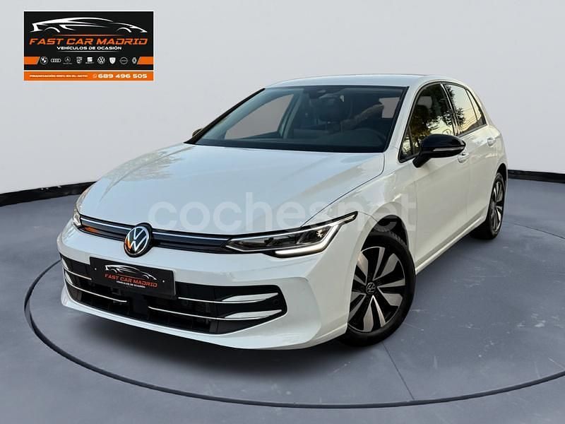 Blanco Usado 2025 VW Golf VIII Berlina | 24.900 € (Buen precio) - Imagen 1/4