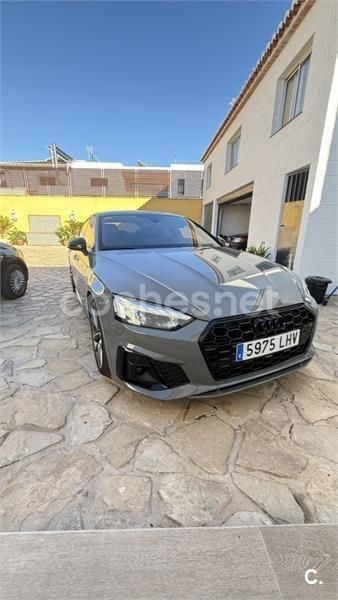Gris / plata Usado 2020 Audi A5 Sportback S-Line Utilitario | 33.000 € (Caro) - Imagen 1/4