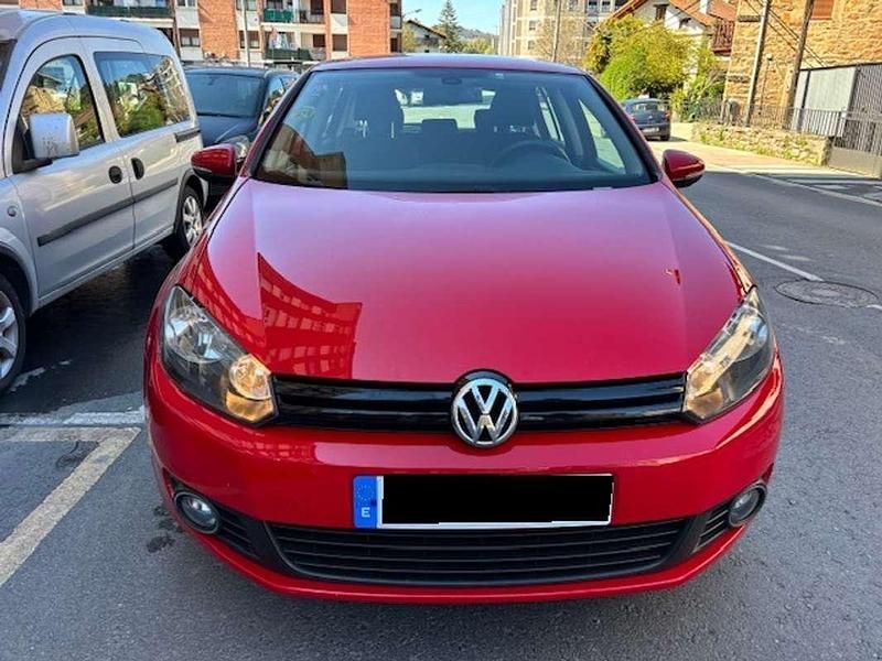 Usado VW Golf VII Advance 105 CV (77 kW) 2013 Rojo Utilitario