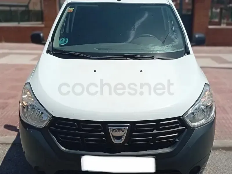 Usado Dacia Dokker Ambiance 90 CV (66 kW) 2018 Blanco Monovolumen