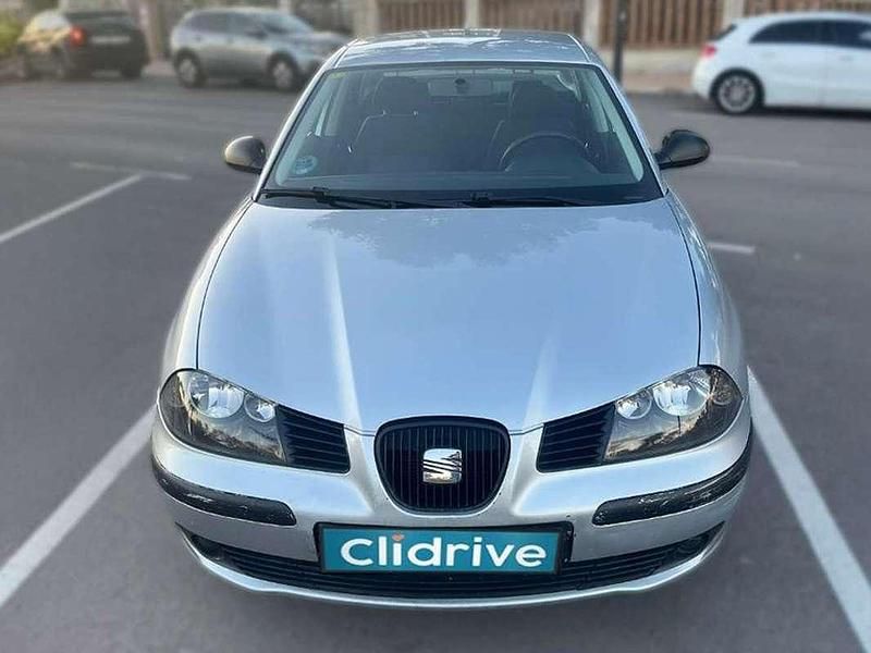 Usado Seat Cordoba Reference 86 CV (63 kW) 2008 Gris Berlina