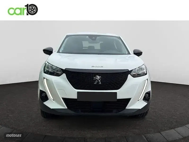 Usado Peugeot 2008 Active 110 CV (80 kW) 2022 Blanco SUV