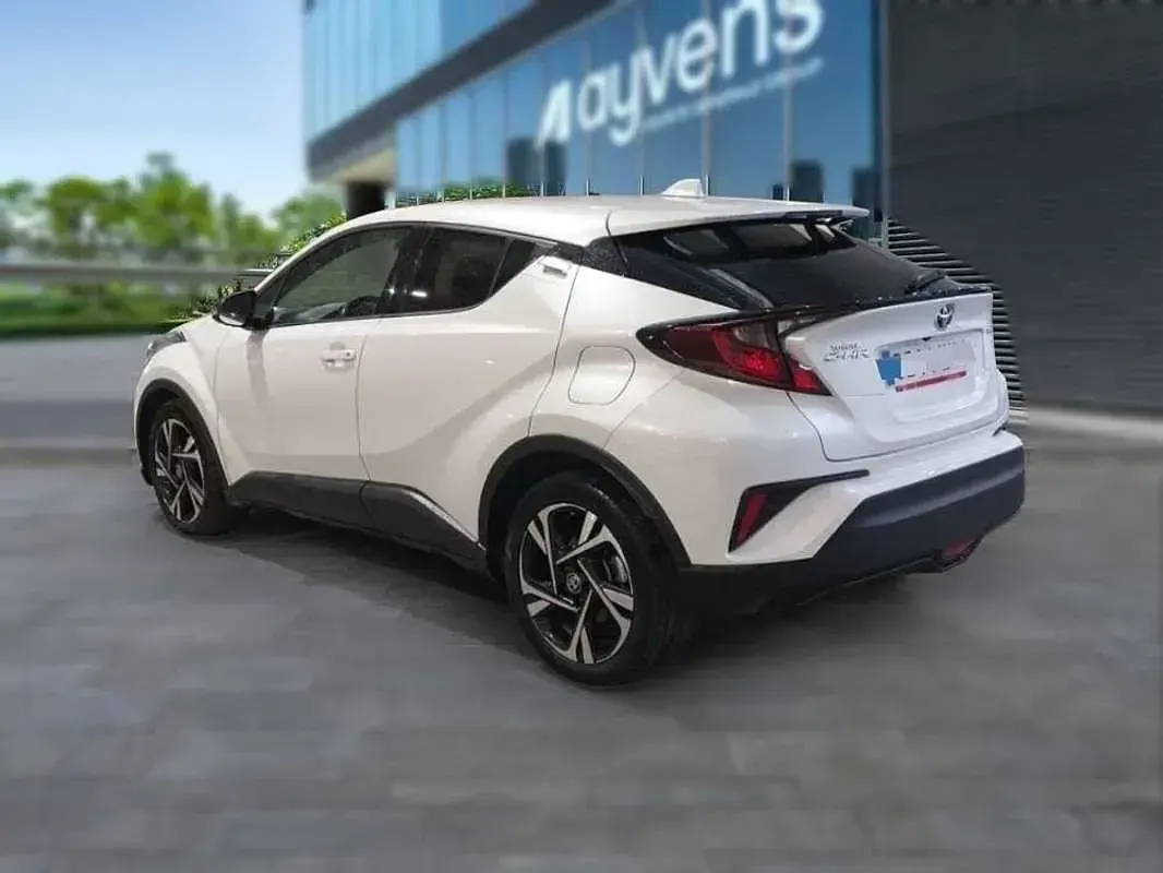 Usado Toyota C-HR+ Advance 98 CV (72 kW) 2022 Blanco SUV