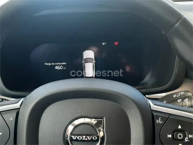 Usado Volvo XC60 Momentum 197 CV (144 kW) 2021 Blanco SUV