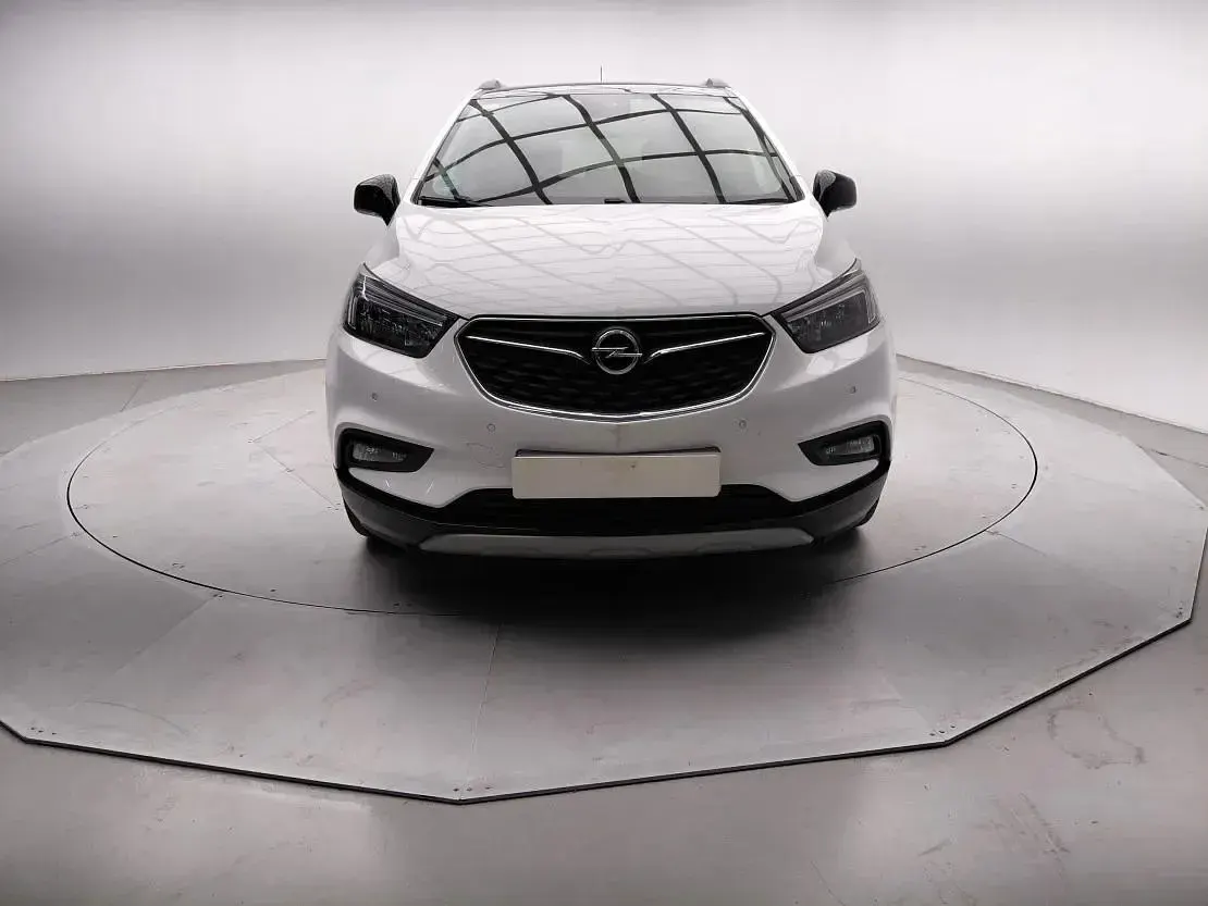 Usado Opel Mokka X Color Edition 140 CV (102 kW) 2018 Blanco alpino SUV