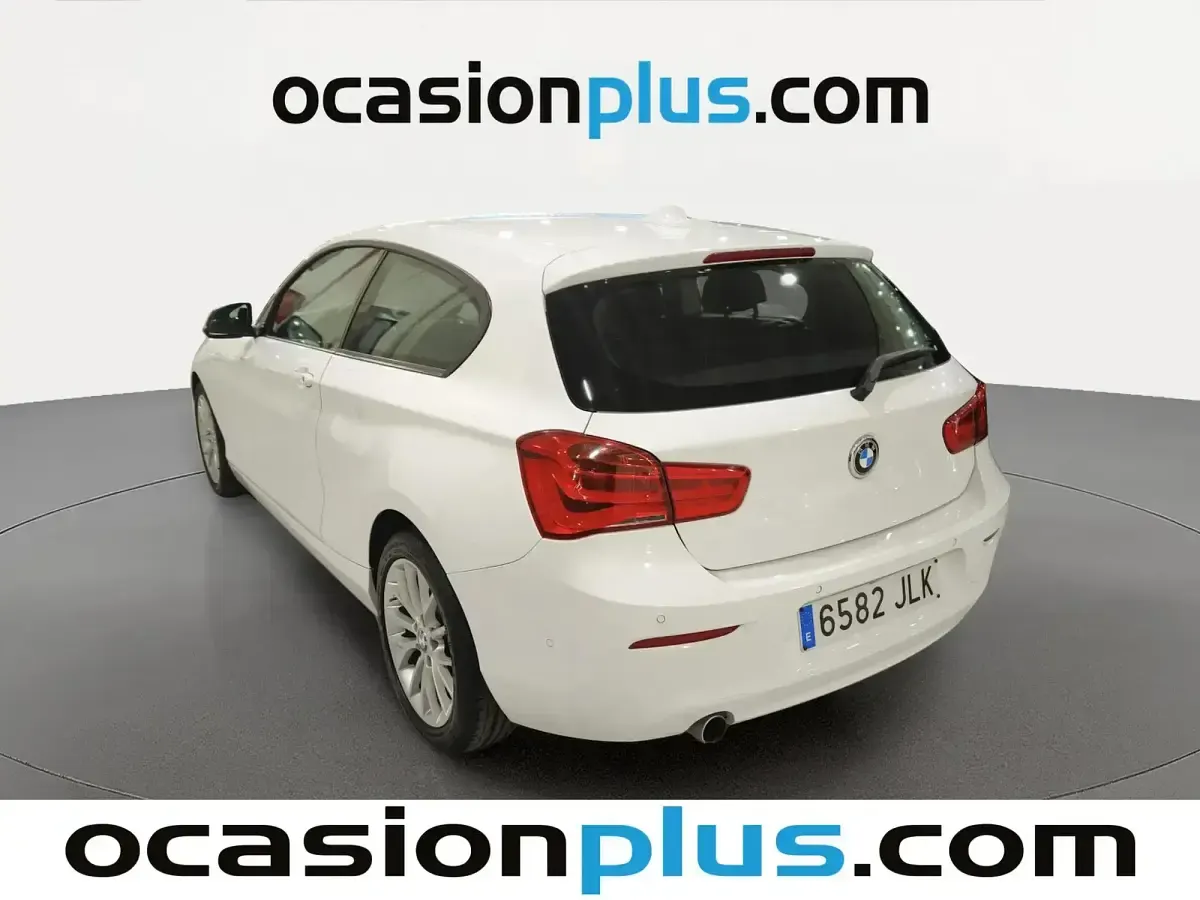 Usado BMW 118 150 CV (110 kW) 2016 Blanco Utilitario