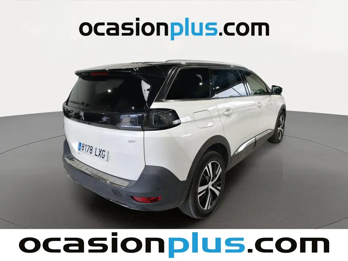 Używany Peugeot 5008 GT 131 KM (96 kW) 2022 Biały SUV