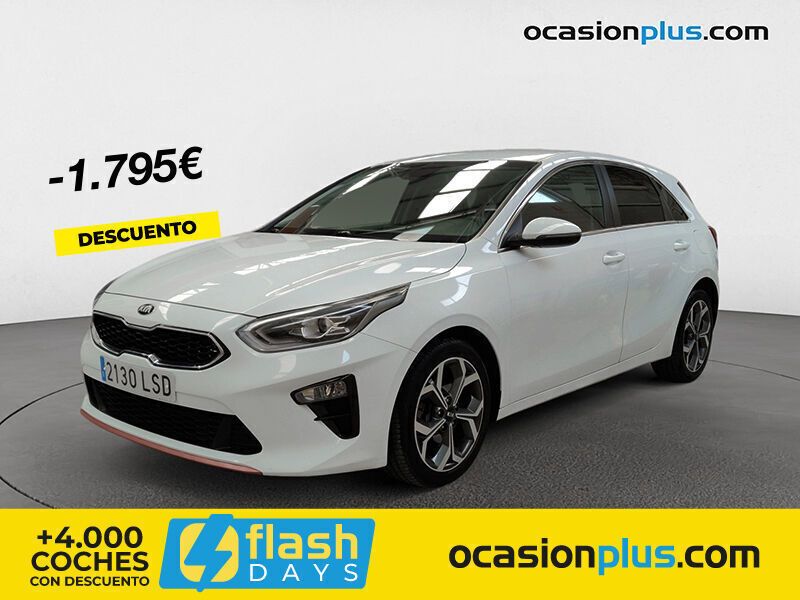 Blanco Usado 2021 Kia Ceed | 18.450 € (Un poco caro) - Imagen 1/4