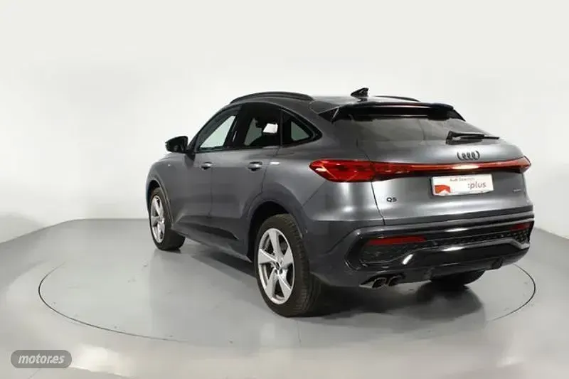 Usado Audi Q5 Sportback Ambiente 204 CV (150 kW) 2025 Gris SUV