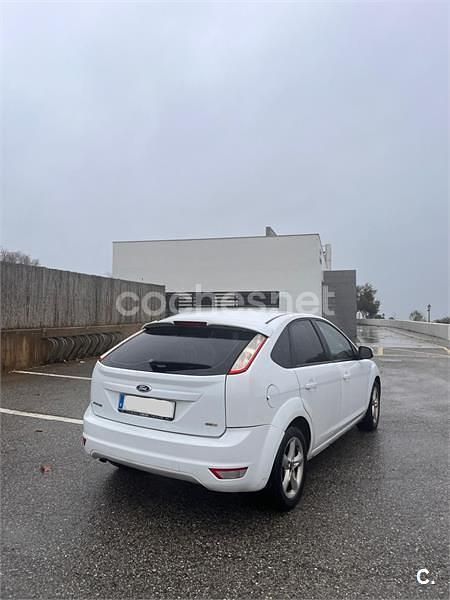 Blanco Usado 2009 Ford Focus Trend Berlina | 2800 € (Super precio) - Imagen 1/4