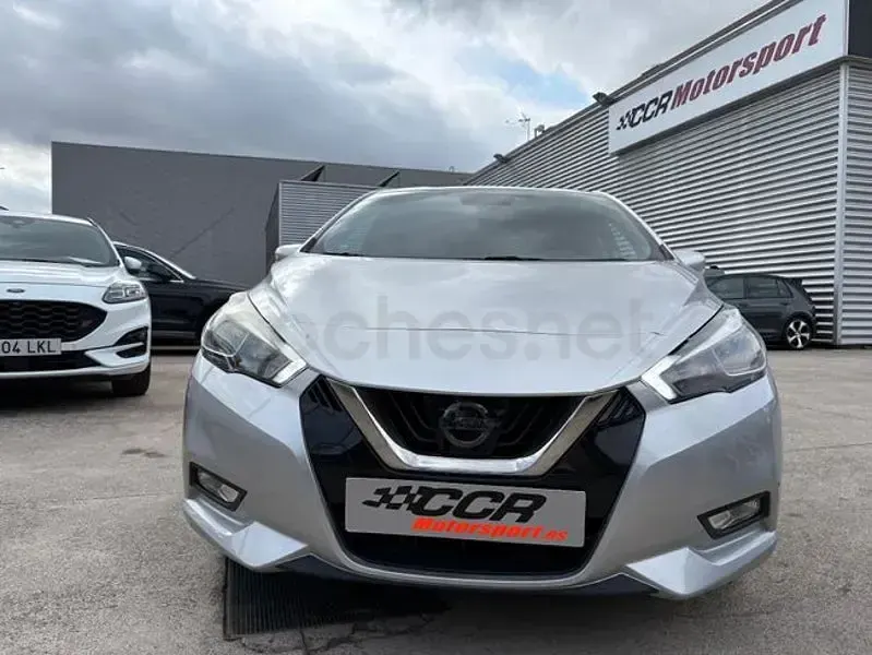 Usado Nissan Micra 90 CV (66 kW) 2017 Gris / plata Utilitario