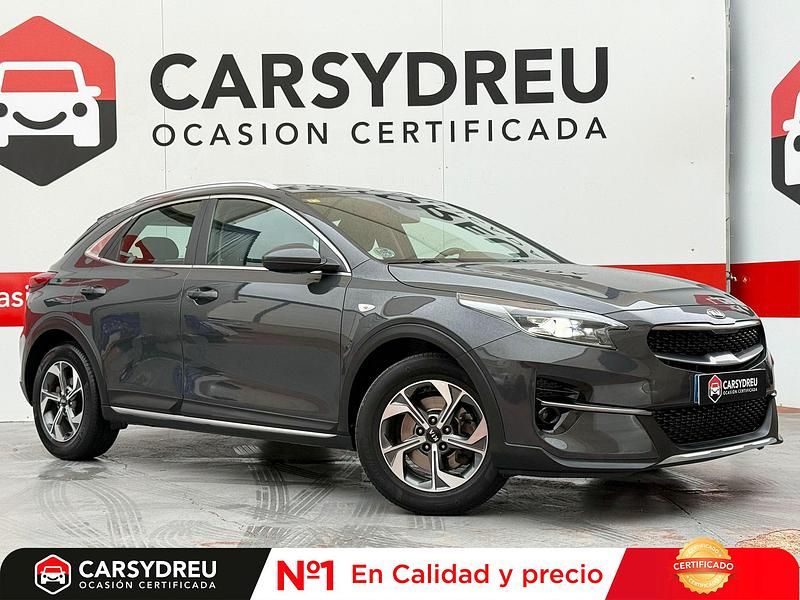 Usado Kia XCeed 120 CV (88 kW) 2020 Gris / plata SUV