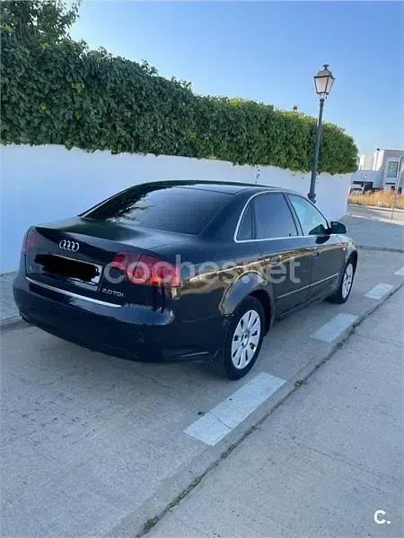 Usado Audi A4 140 CV (102 kW) 2007 Negro Berlina