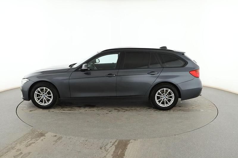 Usado BMW 318 Sport Line 143 CV (105 kW) 2015 Gris Familiar