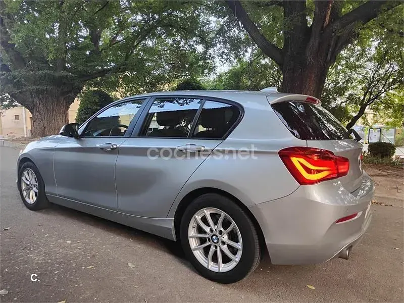 Usado BMW 116 116 CV (85 kW) 2017 Gris / plata Utilitario