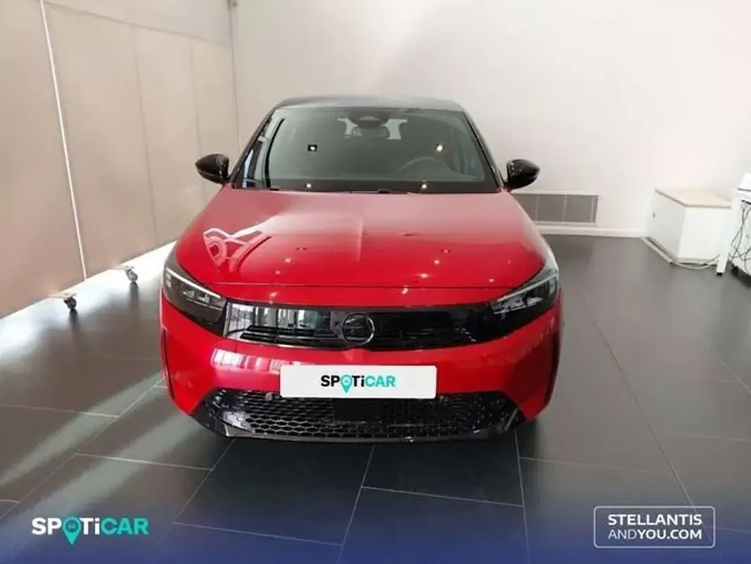 Usado Opel Corsa 145 CV (106 kW) 2025 Rojo Utilitario