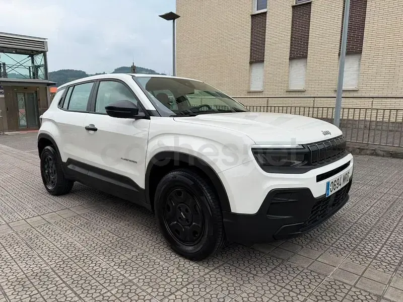 Usado Jeep Avenger Altitude 100 CV (73 kW) 2024 Blanco SUV