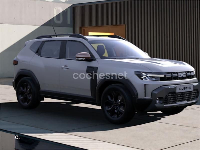 Usado Dacia Duster Extreme 140 CV (102 kW) 2025 Gris / plata SUV