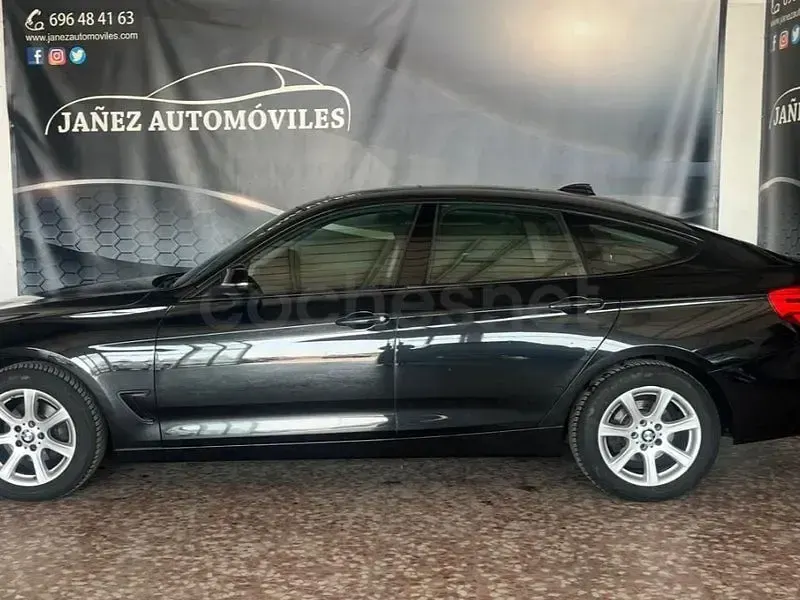 Usado BMW 318 143 CV (105 kW) 2015 Negro Berlina