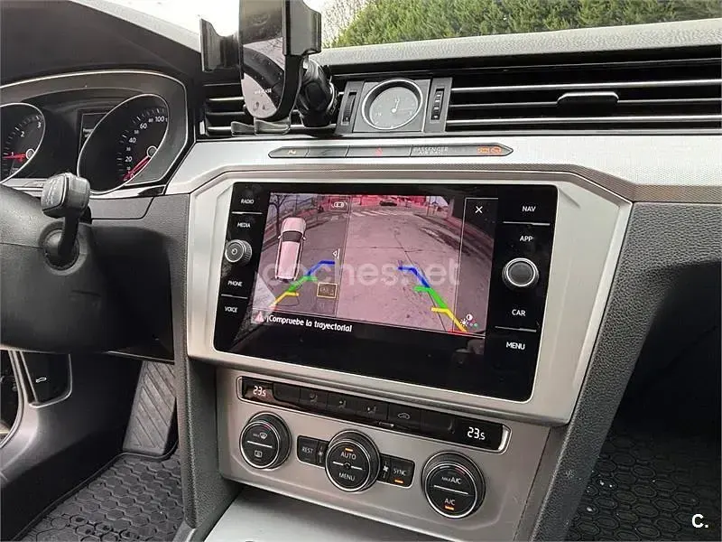 Usado VW Passat Advance 150 CV (110 kW) 2019 Negro Familiar