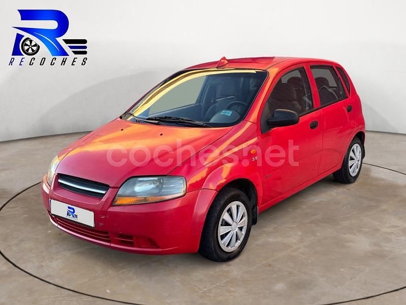 Rojo Usado 2004 Chevrolet Kalos SE Berlina | 2300 € (Precio justo) - Imagen 1/4