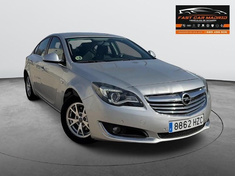 Usado Opel Insignia Selective 120 CV (88 kW) 2014 Gris / plata Berlina