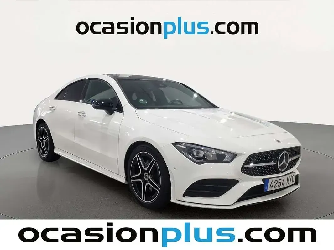 Usado Mercedes CLA200 AMG 150 CV (110 kW) 2023 Blanco Coupe