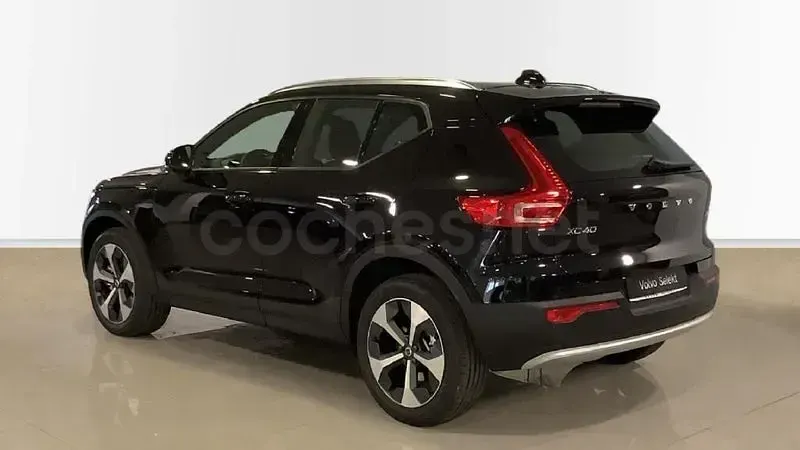 Nuevo Volvo XC40 Core 163 CV (119 kW) 2026 Negro SUV