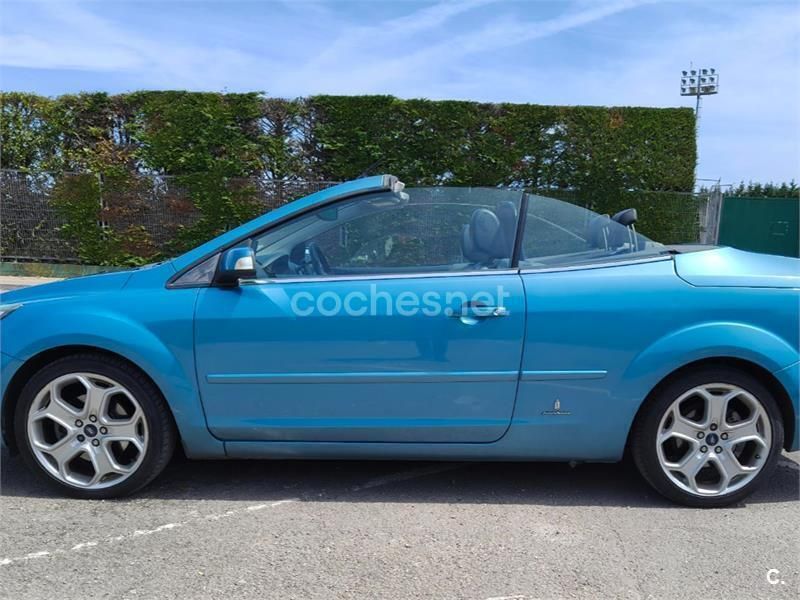Azul Usado 2008 Ford Focus Cabriolet Titanium Descapotable | 3500 € (Buen precio) - Imagen 1/4