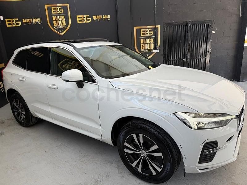 Usado Volvo XC60 Momentum 197 CV (144 kW) 2022 Blanco SUV